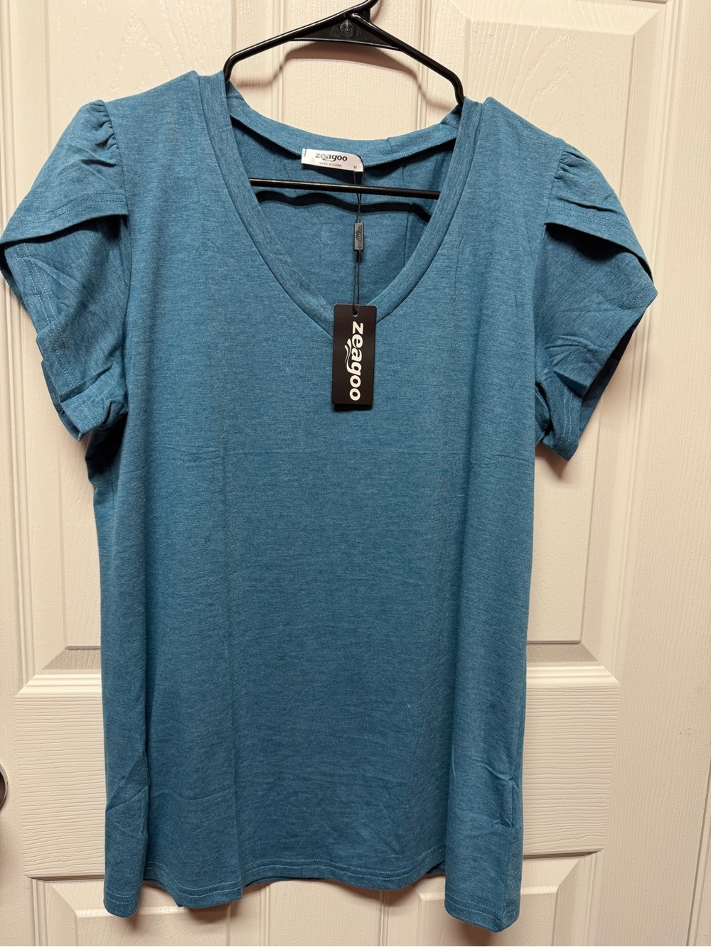 zeagoo Teal V-Neck Short Sleeve Puff Shoulder Top
